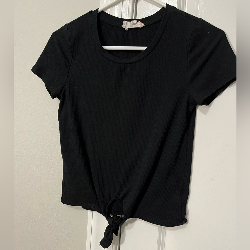Black t-shirt with tie knot at the bottom